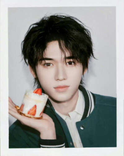 马嘉祺 / 丁程鑫 / 宋亚轩 / 刘耀文 / 张真源 / 严浩翔 / 贺峻霖