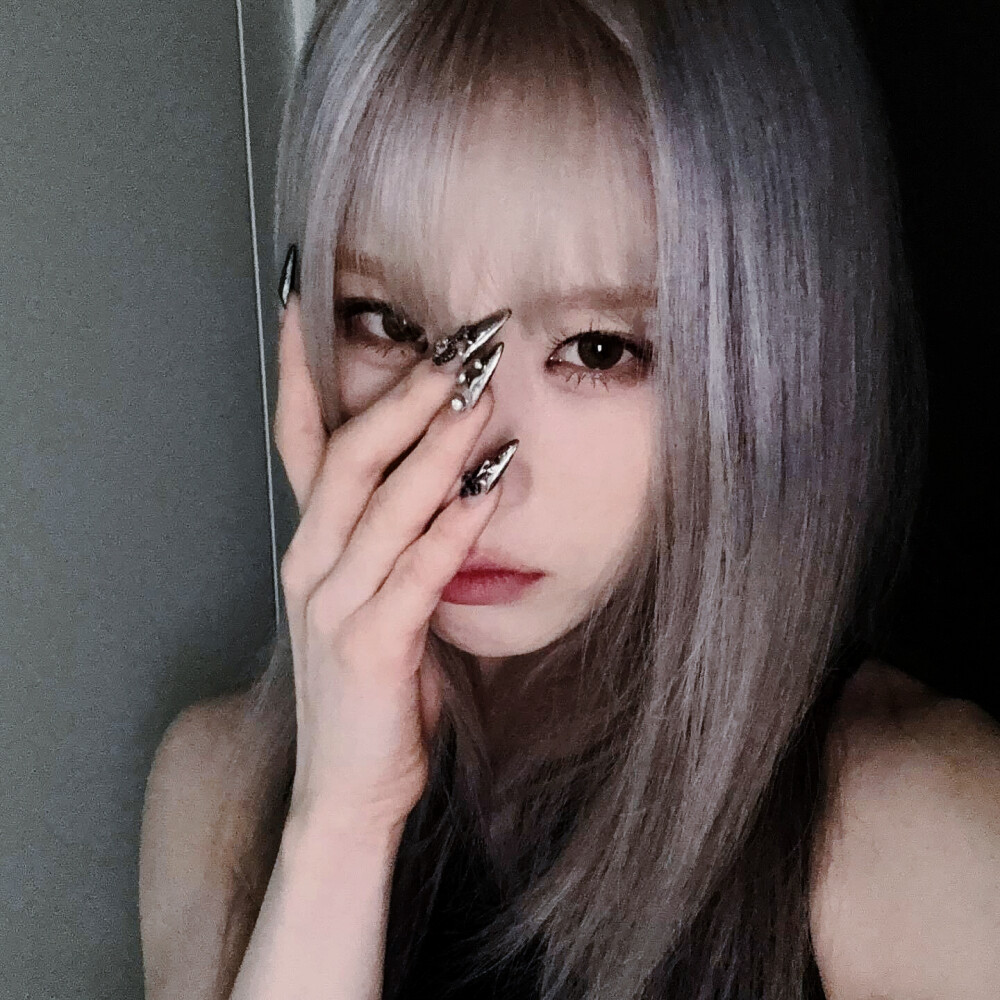 田姬振
拿图看简介