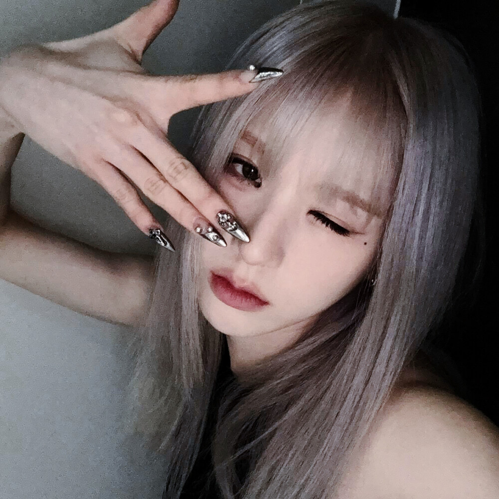 田姬振
拿图看简介