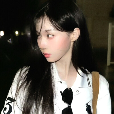 金旼炡/金玟庭
//： 