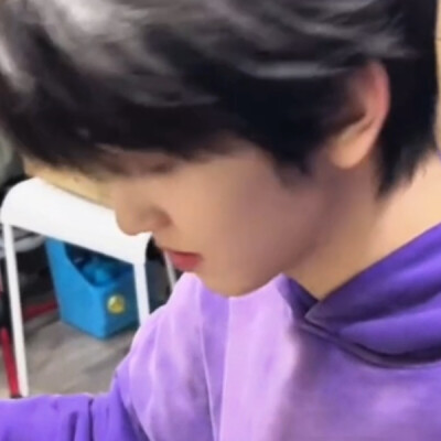 我太喜欢今天vlog的这套造型，截的一组还发不完