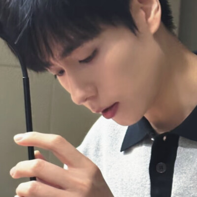 零个人走出楚垚