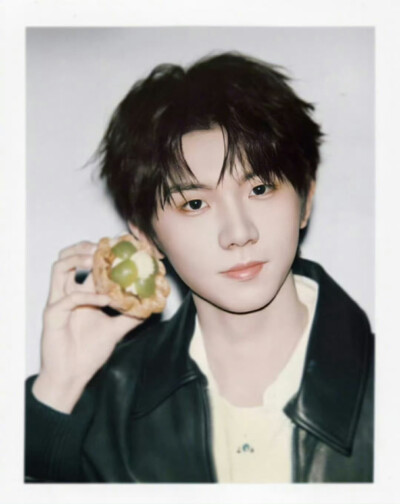 马嘉祺 / 丁程鑫 / 宋亚轩 / 刘耀文 / 张真源 / 严浩翔 / 贺峻霖