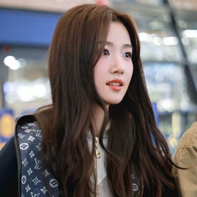 危险世界丨卢昱晓