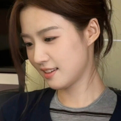 对我而言可爱的她和它