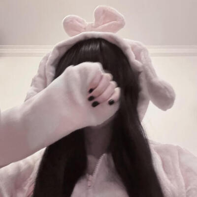 ₊⁺ ♡̴₊⁺ ₊⁺ ♡̴₊⁺