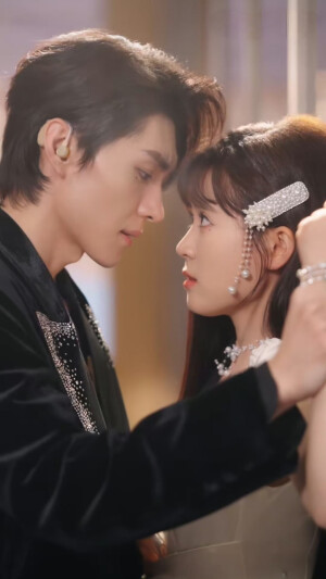 王译磊和翟一莹三搭《烬上月光》