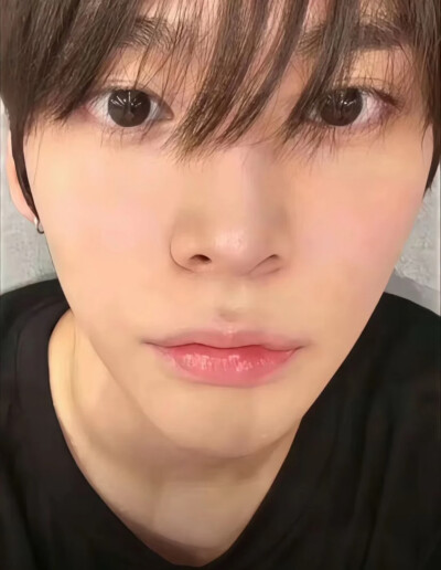 立正站好不许对我白眼