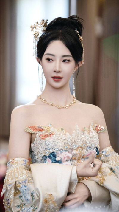 你对她下蛊，她可是苗疆圣女 祝芒星