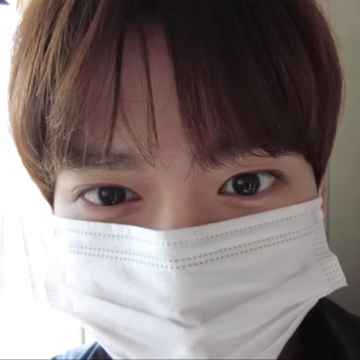 立正站好不许对我白眼