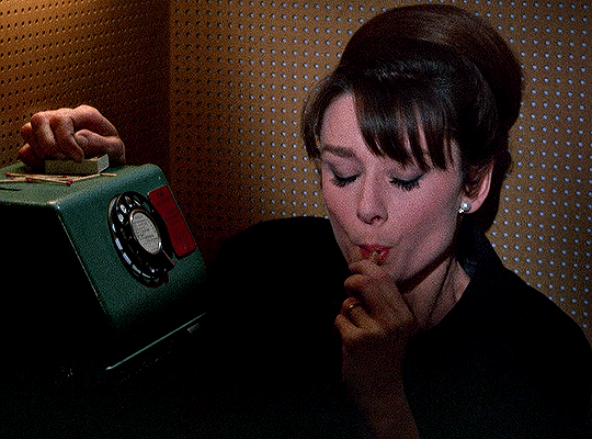 《谜中谜》，1963年