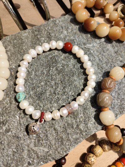 小叶紫檀，珍珠多宝手串各一