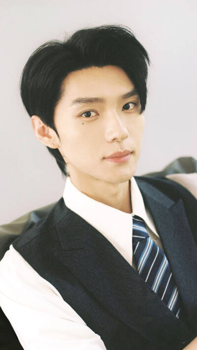 像烟花一样灿烂 张望川