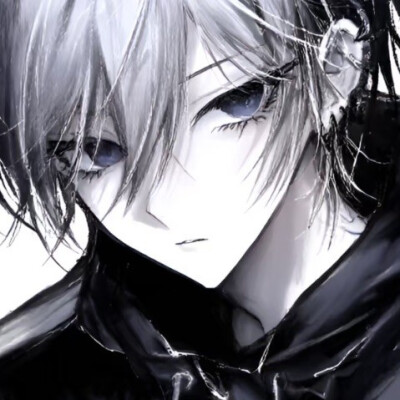 黑色的眼线你的指尖