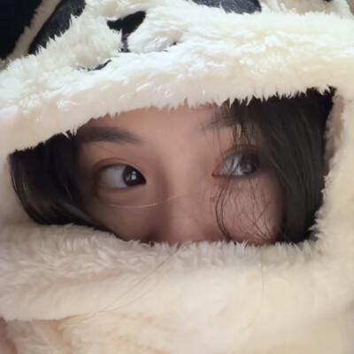 你拥有一双宝石般的眼睛