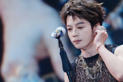 王栎鑫11.1慈溪城市森林音乐节