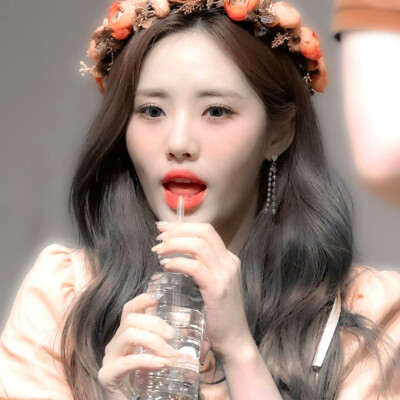 
写满的故事纸…Lonely planet☽離れて行く人