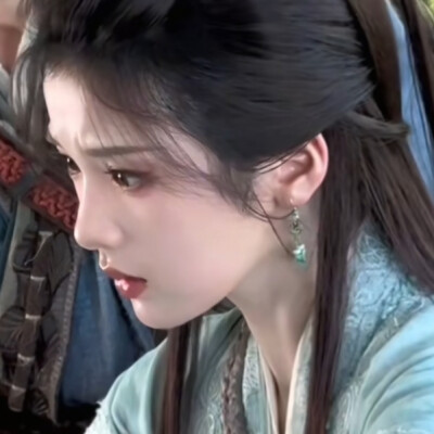 春去秋来只盼闯入你的眼眸