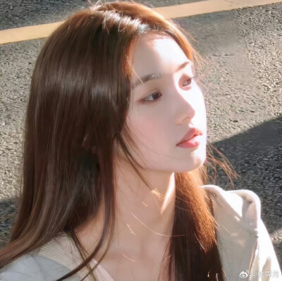 皮肤白皙 光滑 透亮
状态稳定 头像 ​​​