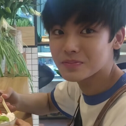 宝宝你怎么又吃道具呀？