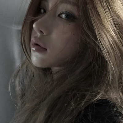 下辈子要做一颗牙齿 这样不开心的时候就有人疼了⁃ ⩊ ⁃