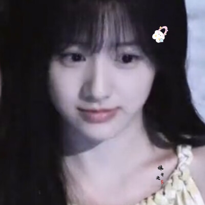 唇齿的酸涩哽咽在喉骨我贪恋你的痛