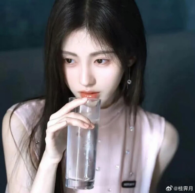 美丽的鞠姐
瘦身 事业 好运 美貌
头像 