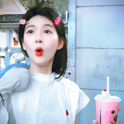 ෆ⃛(ᶿ̴͈᷇◟̵◞̵˂͈᷆ ფ