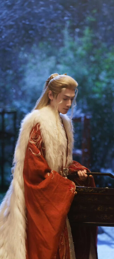 罗云熙《水龙吟》唐俪辞