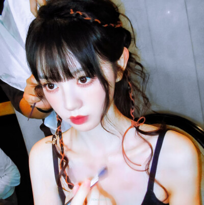 ෆ⃛(ᶿ̴͈᷇◟̵◞̵˂͈᷆ ფ