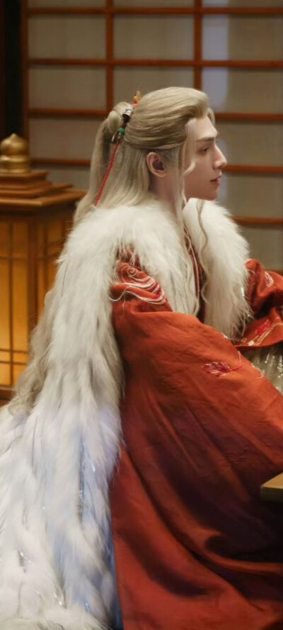 罗云熙《水龙吟》唐俪辞