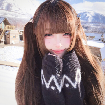 女头
二传头像注明出处