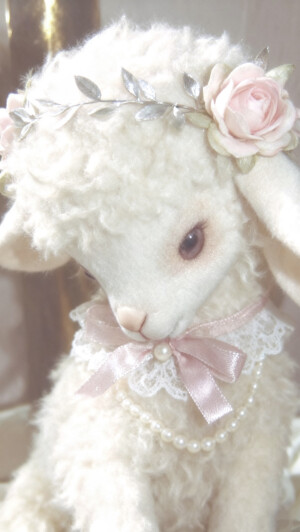 可爱小羊玩偶 手机壁纸