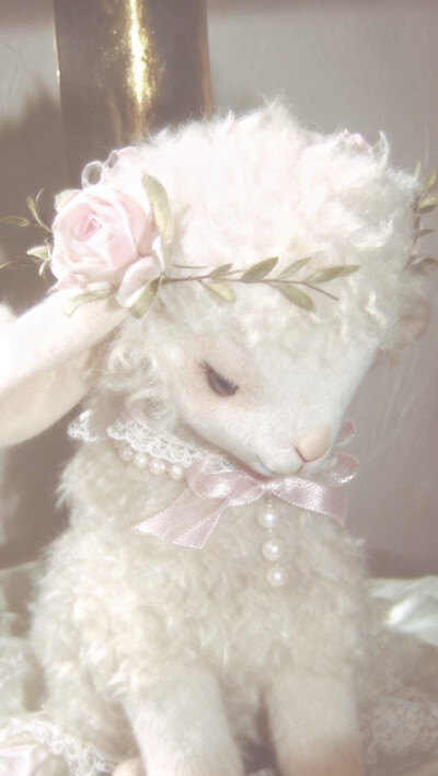 可爱小羊玩偶 手机壁纸