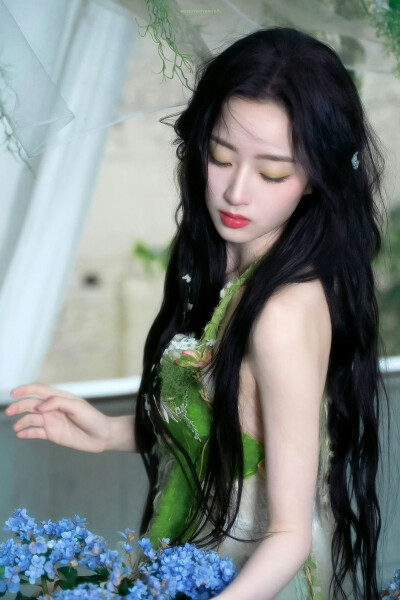 邓恩熙
cr.@夢桃衍野