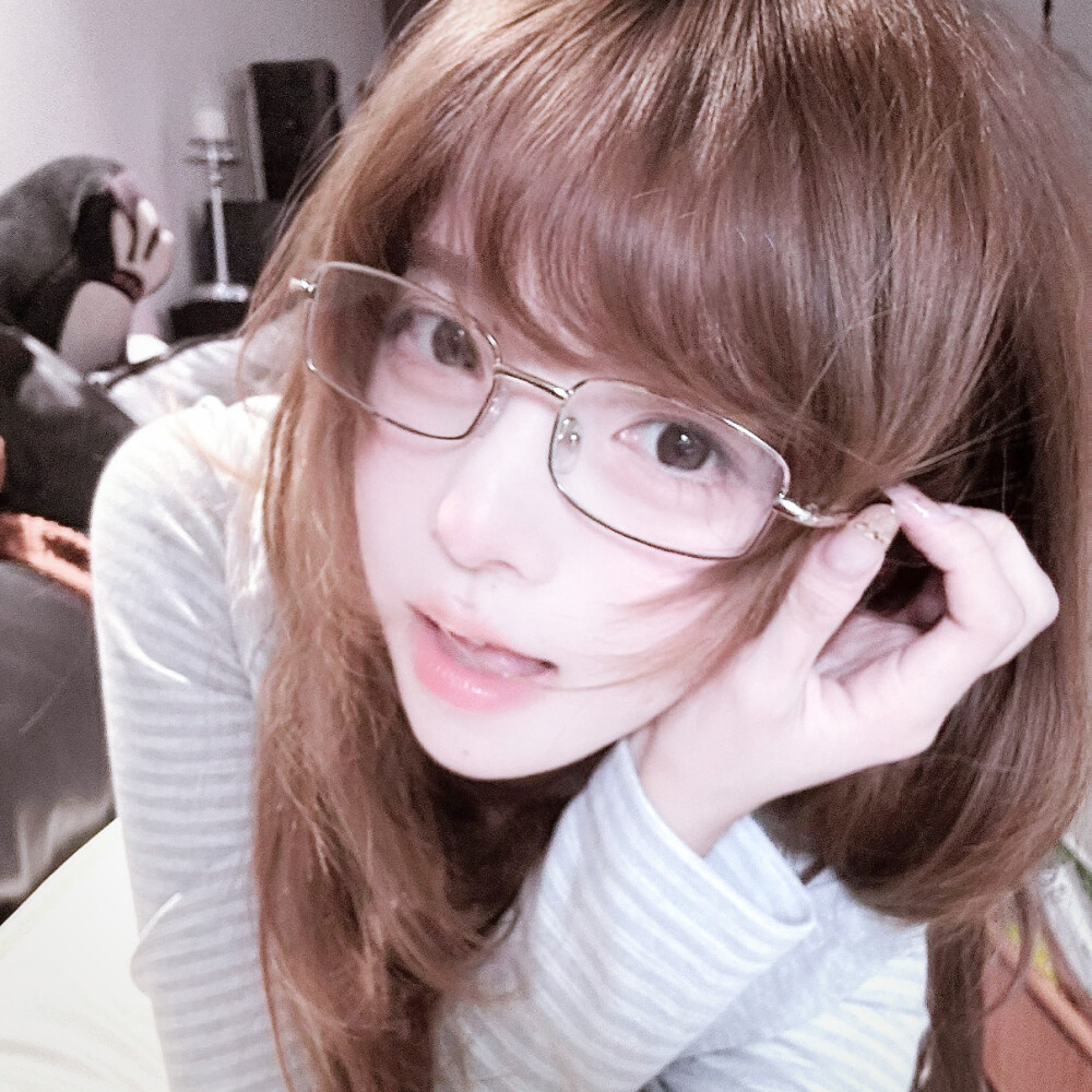 女头
二传头像注明出处