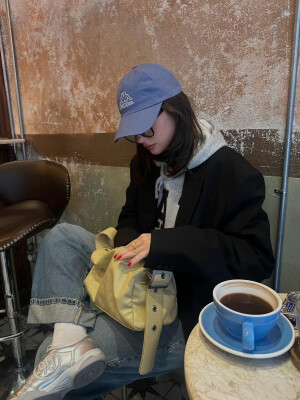 BY爱喝可乐的古娜小姐