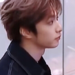 不知道你心里还能否为我改变