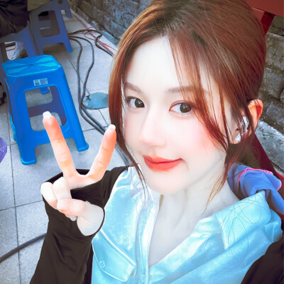 ෆ⃛(ᶿ̴͈᷇◟̵◞̵˂͈᷆ ფ