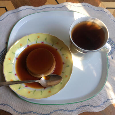 各种甜品热饮下午茶