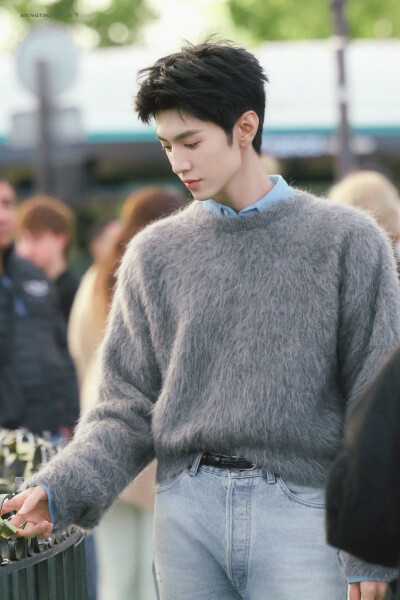 陈哲远
cr.@夢桃衍野