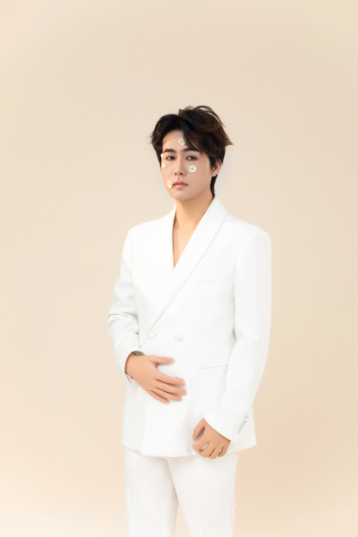 龙国兵的伤感头像黎平县水口镇网红男生头像黑白头像黎平网红博艺机械舞男生自拍照片