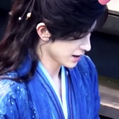 摇摇欲坠不止你的泪