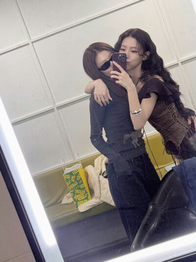 凑崎纱夏 赵美延