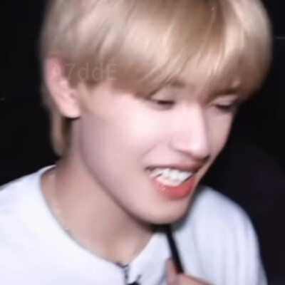 她对我蹬鼻子上脸的时候 我只觉得她真的很可爱