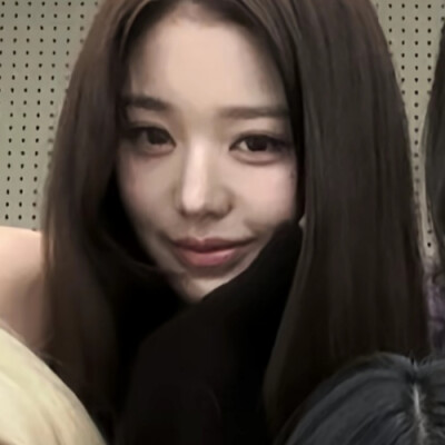 这个世界一直在欺负萌萌的我。