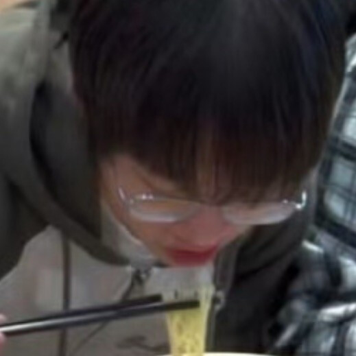 你皮衣忘了带走