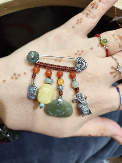 手绳胸针项链挂坠戒指