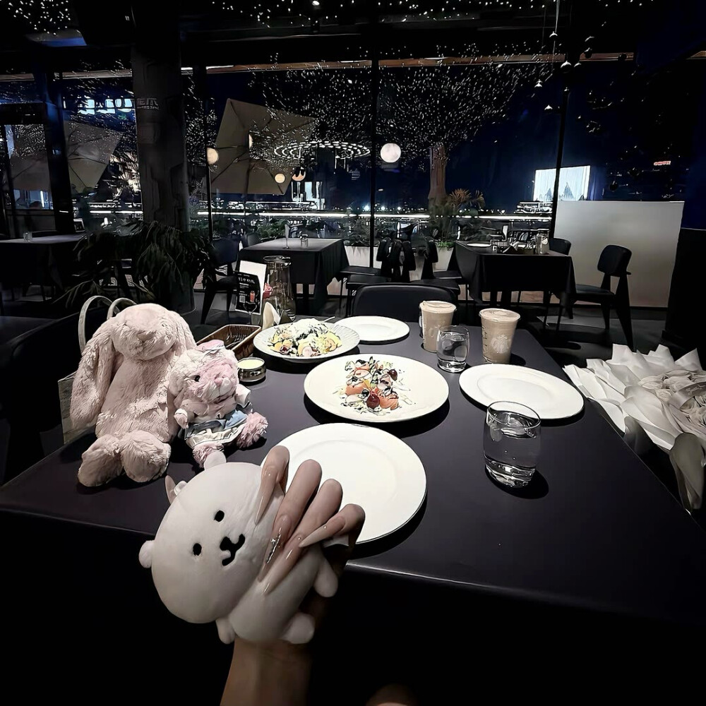 图源ks：偷喝汽水