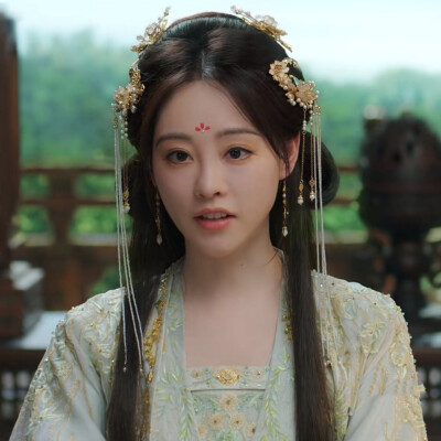 祝绪丹
书卷一梦